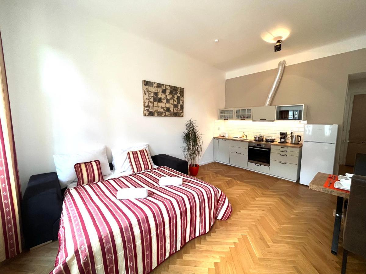 Amazing Apartment Zborovska Prague Extérieur photo